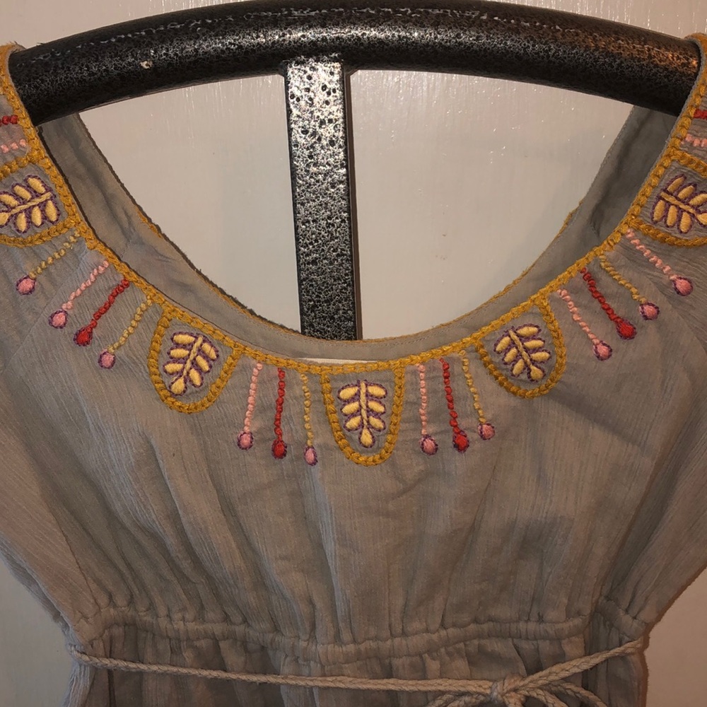 Dress - Picture 2 of 4